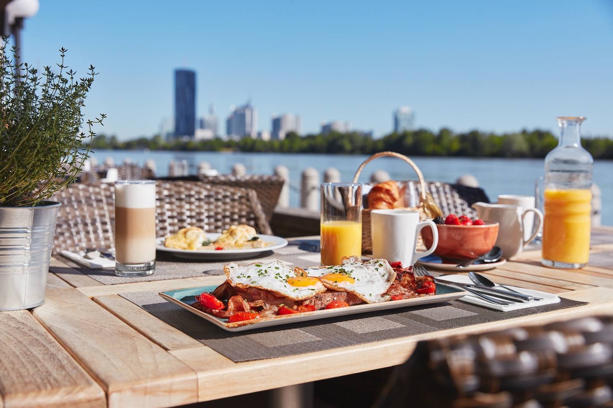 Waterfront Brunch in Miami: A Mediterranean Tradition with a Modern Twist blog hero
