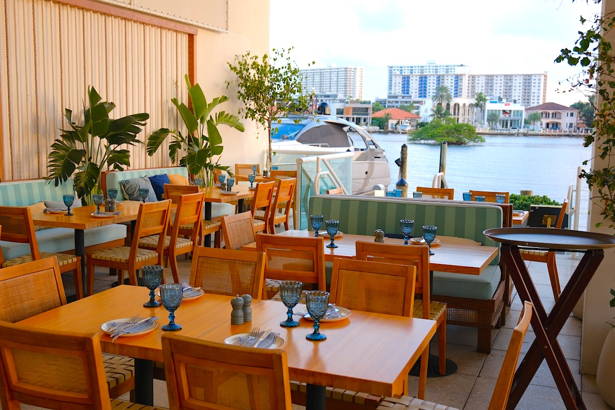 Waterfront Dining with Private Marina Access in Sunny Isles Beach blog hero