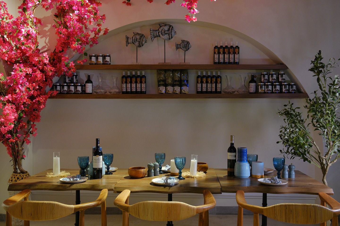 Dinner with Live Music in Sunny Isles Beach: How to Know When to Come blog hero