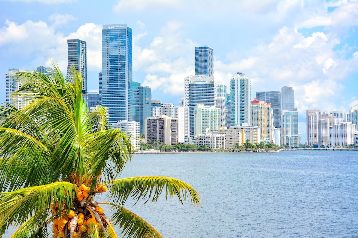 Waterfront Views and Mediterranean Flavors: A Perfect Miami Pairing blog hero