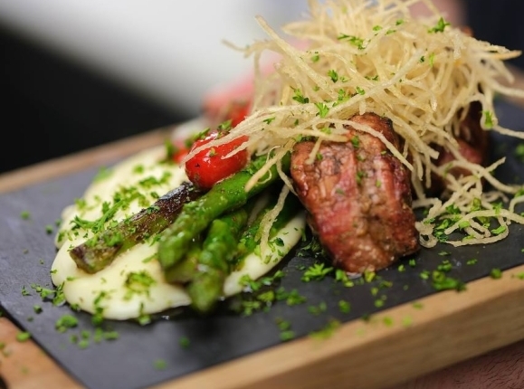 Greek Food for Two: How to Build the Perfect Sharing Menu homepage